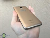 Review Honor 7 Lite - un telefon de buget peste asteptari