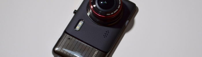 Camera auto NAVITEL R800: scurt review si video sample-uri
