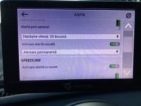 Navitel E500 Magnetic - navigatie auto standalone cu suport de prindere magnetic