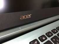 Acer Swift 1 Aqua Green - un laptop verde