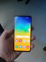 Review Samsung Galaxy S10 - telefonul aproape perfect