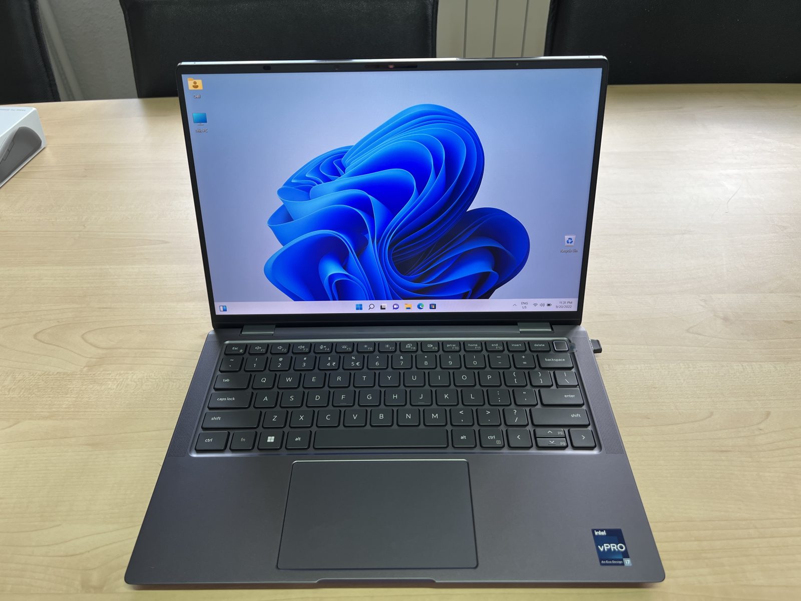 Review Dell Latitude 9430 - ultrabook premium pentru biroul tau