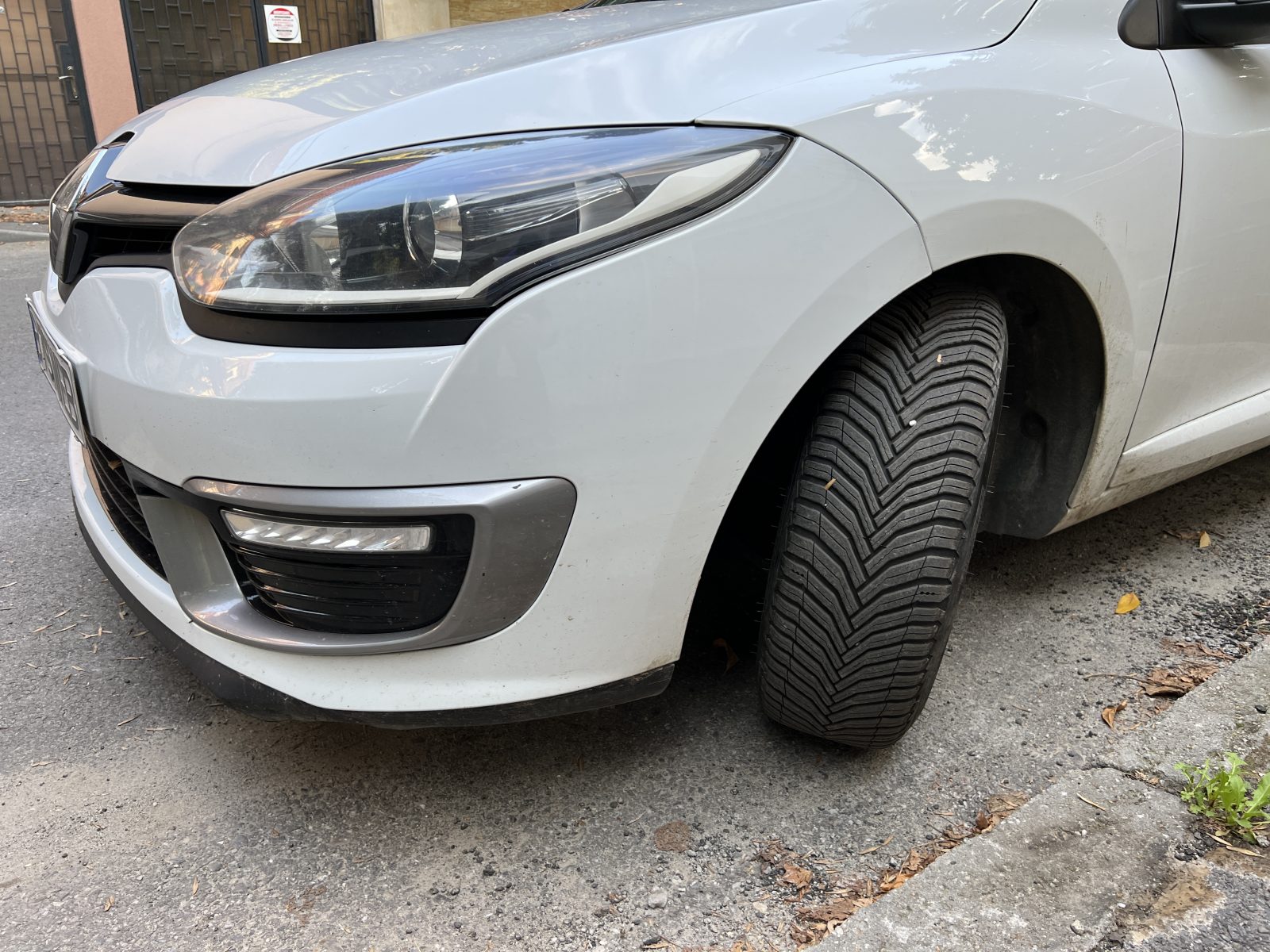 Mi-am pus anvelope All Season pe Megane - pareri despre Michelin CrossClimate 2 dupa 10.000km