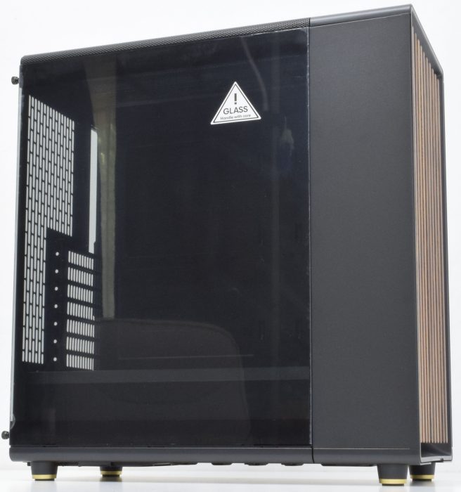 Review Fractal North - carcasă mid-tower compactă cu design scandinav