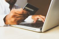 Sondajul de marți: Ce platformă de comenzi externe online folosiți? (2026)