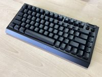 Razer Blackwidow v4 75% - tastatura de gaming cu switch-uri care se pot schimba