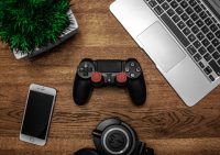 Sondajul de marți: Gaming pe consolă, laptop, desktop, smartphone sau tabletă? (2025)