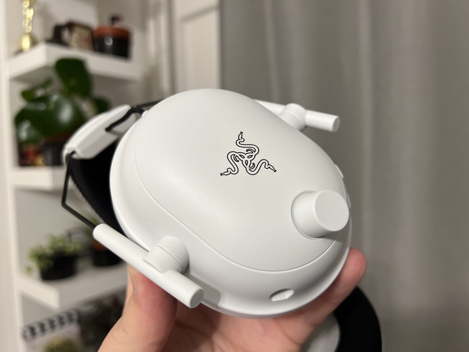 Razer Blackshark V2 Pro White Edition pentru PS5 si PC: review