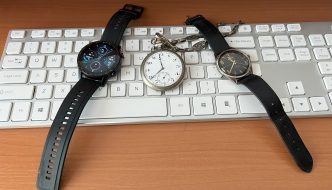 Sondajul de marți: Folosiți smartwatch, ceas cu baterie sau mecanic? (2025)