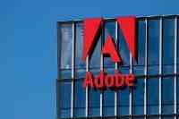O extensie Adobe instalată pe peste 300 de milioane de browsere putea fura conversațiile WhatsApp